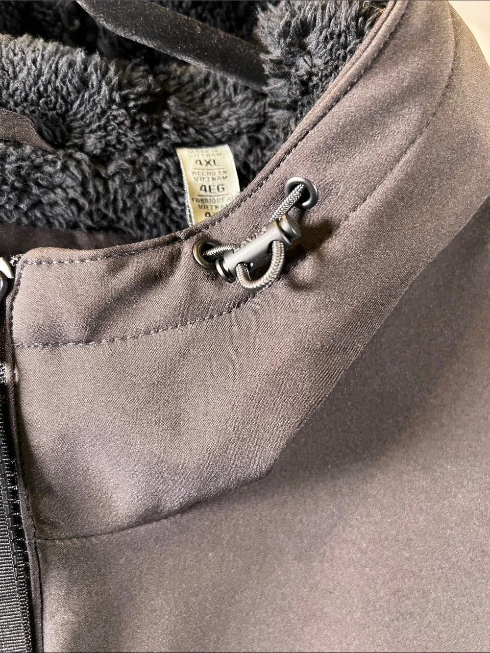 Levi’s 4XL black hooded utility jacket